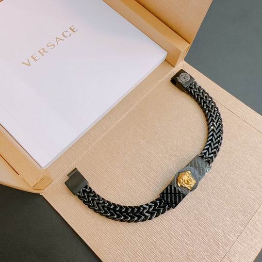 Versace bracelet lyh16